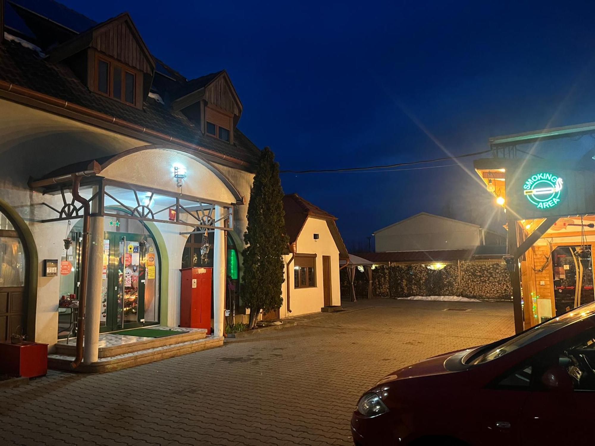 Prince Hotel Miercurea Ciuc Exterior photo
