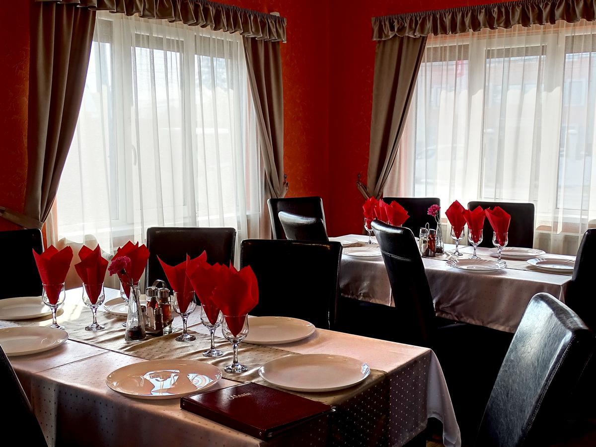 Prince Hotel Miercurea Ciuc Exterior photo
